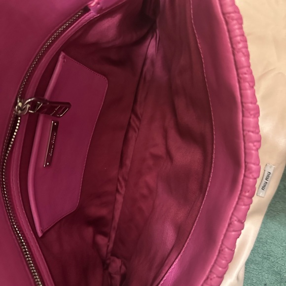 🚫🚫🚫SOLD Miu Miu Pink Matelassé Shoulder Bag - Picture 8 of 11